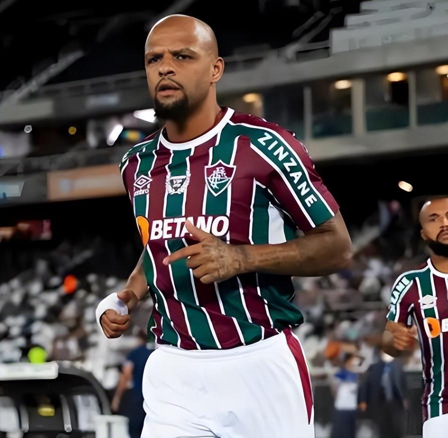 PG-意外！陈蒲为何宁愿在鲁能枯坐板凳，都没有来重庆铜梁龙挑大梁？